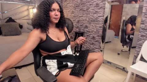 Belly online show from October 2, 3:11 pm