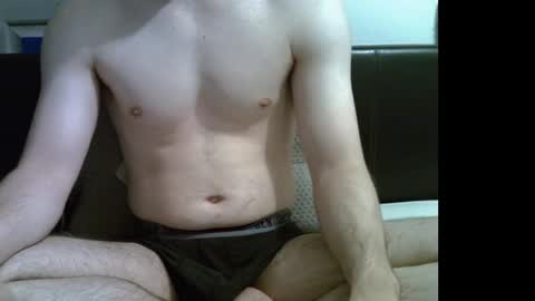 Snapshot of ben948900 chatting on September 20, 8:39 am ben948900 online show from September 20, 8:39 am