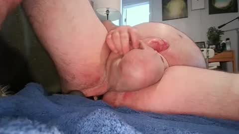 benawhile online show from October 3, 3:48 am