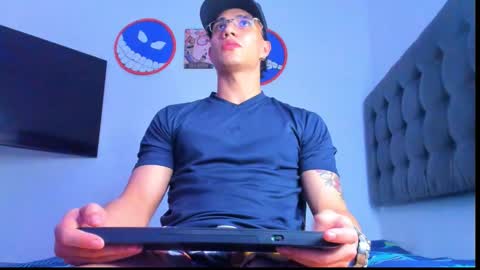 benjamin_calloway online show from December 6, 6:09 am