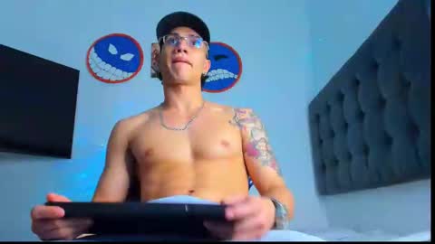 benjamin_calloway online show from January 16, 5:42 am