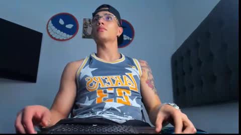 benjamin_calloway online show from December 5, 5:32 am