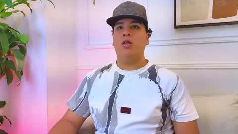 bennett_alejoo online show from March 15, 7:28 pm