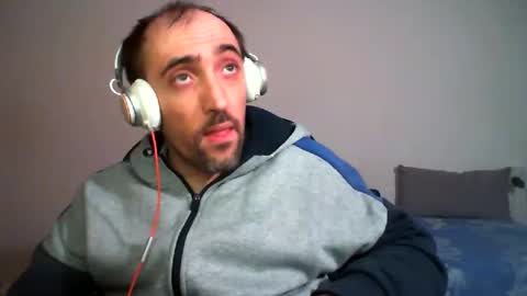 bentish online show from February 18, 4:36 pm