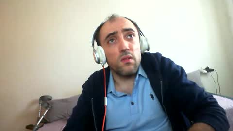 bentish online show from February 3, 11:25 am