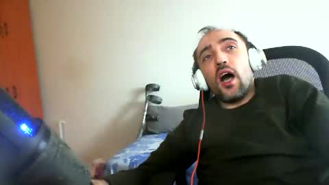 bentish online show from February 12, 10:56 am