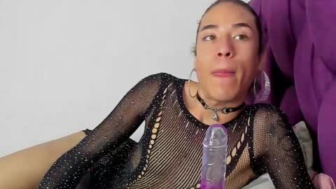 beren online show from February 21, 3:59 pm