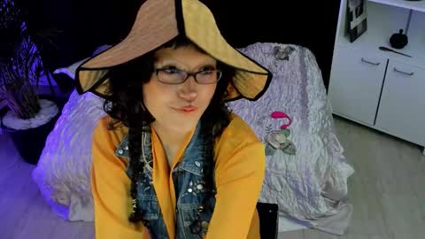 Snapshot of berkanasolde chatting on October 28, 7:09 am Berki new account online show from October 28, 7:09 am