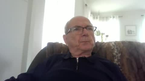 bernard1102 online show from May 31, 3:33 pm