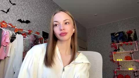 Snapshot of berry_buns chatting on October 22, 6:38 am Sofia online show from October 22, 6:38 am