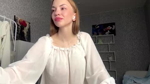 Snapshot of berry_buns chatting on October 15, 5:11 am Sofia online show from October 15, 5:11 am
