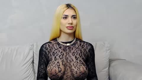 bethierusse online show from January 22, 11:10 pm