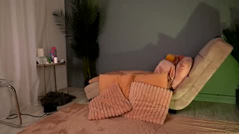 Betty online show from October 16, 4:12 am