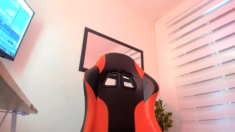 betty_boops3 online show from April 22, 8:05 pm