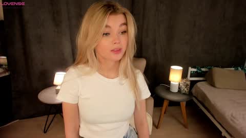 Maddie online show from December 19, 3:41 pm