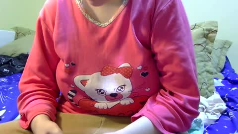 Snapshot of bety25 chatting on February 1, 8:08 am bety25 online show from February 1, 8:08 am