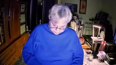 BeverlyQCynia online show from November 22, 2:26 pm