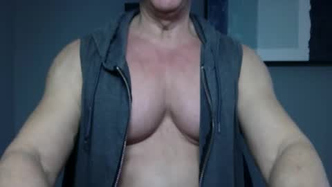 BGDKMUSCLEGUY - SELECTED BY CHATURBATE AS A TOP BROADCASTER FOR 2023 online show from March 3, 10:31 pm