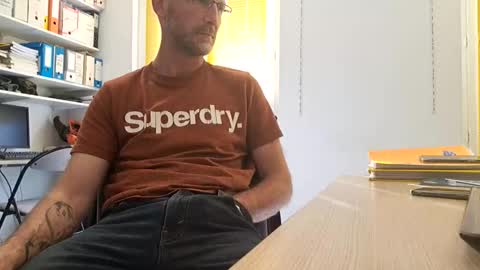 My name is David and if you like public exhibitions you wont be disappointed with me LoL - My favorite vibes is 44  online show from May 12, 4:27 pm