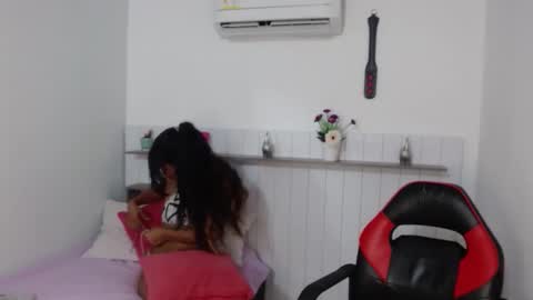 bia_lux online show from November 12, 9:50 pm