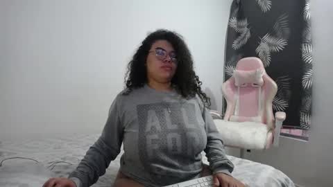 Bianca Tuesday to Sunday from 2am to 6am UTC-5 online show from January 25, 11:13 am