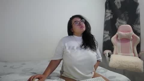 Bianca Tuesday to Sunday from 2am to 6am UTC-5 online show from October 1, 9:30 am