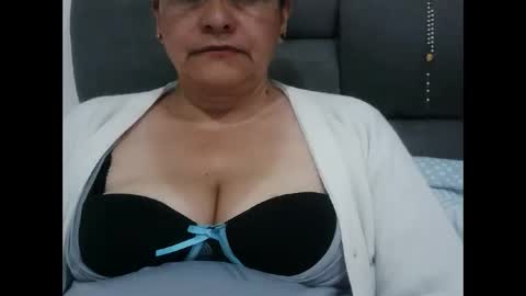 biancasteel online show from April 9, 11:49 am