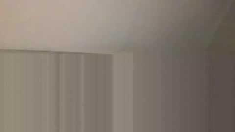 Ellie  online show from December 3, 11:51 pm