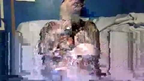 big9inchsnake online show from December 16, 1:31 am