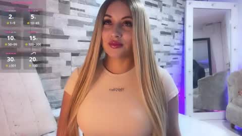 angela online show from April 10, 10:14 pm