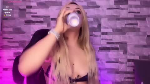 Snapshot of big_clit71 chatting on March 11, 3:36 am angela online show from March 11, 3:36 am
