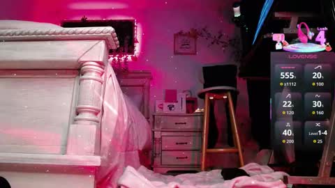 Lava online show from October 29, 12:12 am