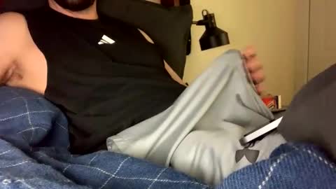 Snapshot of bigandhard6992 chatting on December 3, 7:28 pm HARDNBIG online show from December 3, 7:28 pm