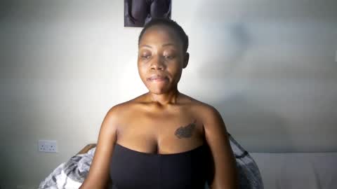 bigassmello_ online show from June 17, 3:00 am