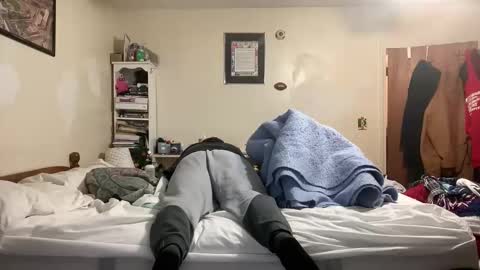 Snapshot of bigbackmuscles1296 chatting on October 28, 11:06 pm Mr. Muscle Monster online show from October 28, 11:06 pm