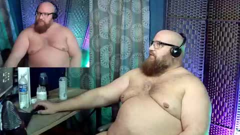 BigBear4Cuddles online show from February 2, 11:23 pm