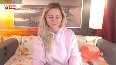 BigBoobsArri online show from December 12, 12:48 am