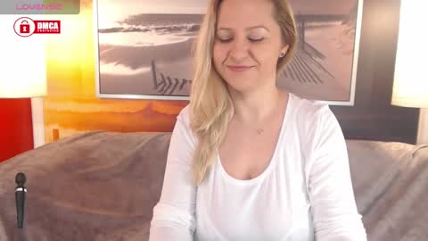 BigBoobsArri online show from January 22, 8:51 am