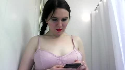 Isabella online show from March 9, 1:25 am