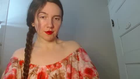 Isabella online show from February 6, 6:10 pm