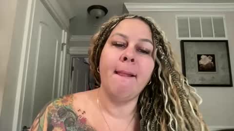 BIG BREAST SABRINA online show from March 22, 5:39 pm