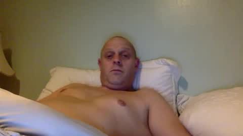 bigbumlover2377 online show from January 25, 9:57 pm