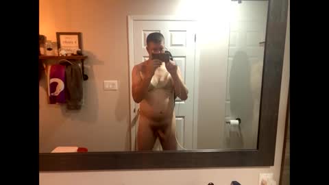 Snapshot of bigcam3cummins chatting on December 7, 3:09 am bigcam3cummins online show from December 7, 3:09 am