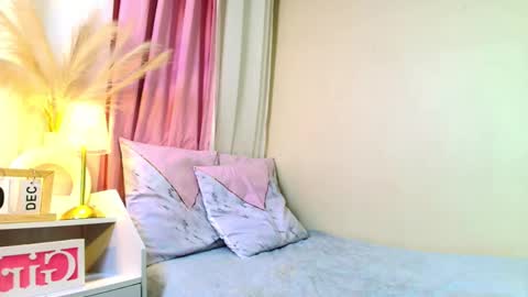 HOLLY online show from December 3, 10:38 am