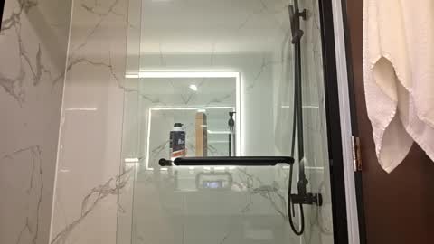 bigdaddyfox16 online show from April 1, 9:45 pm