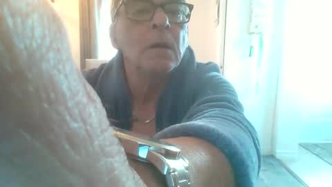 bigdeer581917471 online show from May 14, 11:08 am