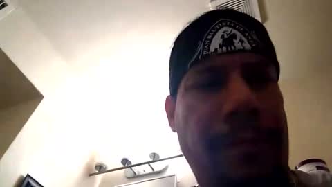 BigdickIsaac520 online show from May 18, 3:05 am