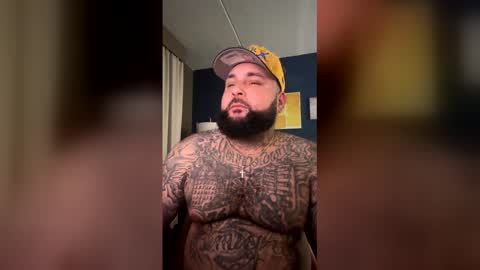 bigdickrican94 online show from February 17, 11:04 pm