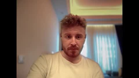Snapshot of bigdicktutor chatting on January 18, 10:39 am bigdicktutor online show from January 18, 10:39 am