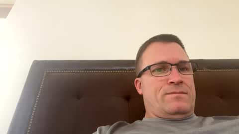 bigger22332233 online show from December 6, 7:06 pm